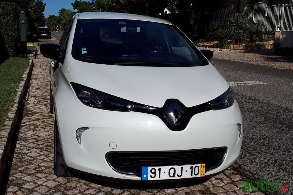 2015' Renault Zoe photo #2