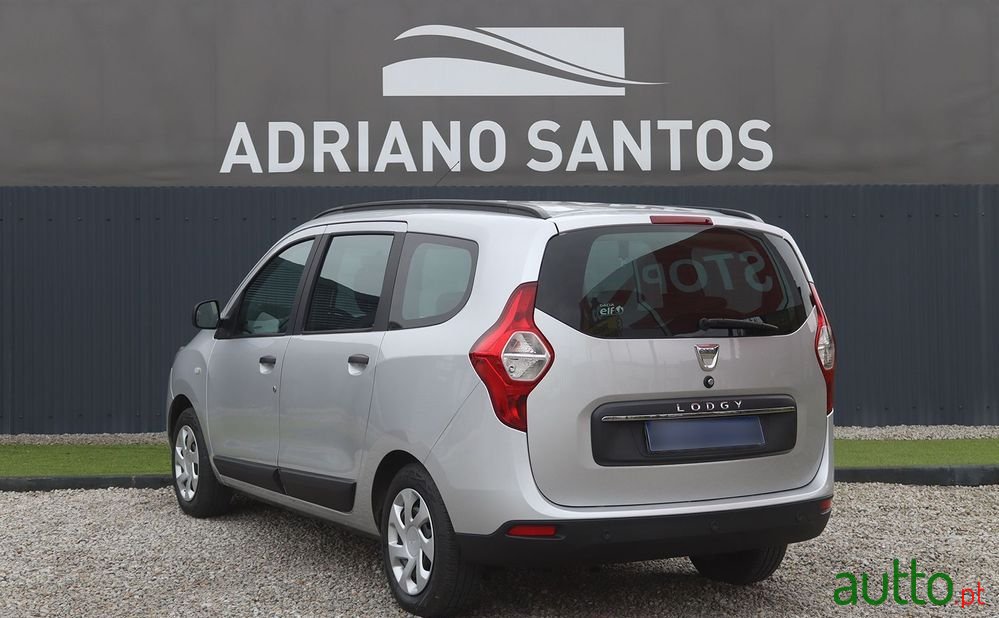 2018' Dacia Lodgy photo #4