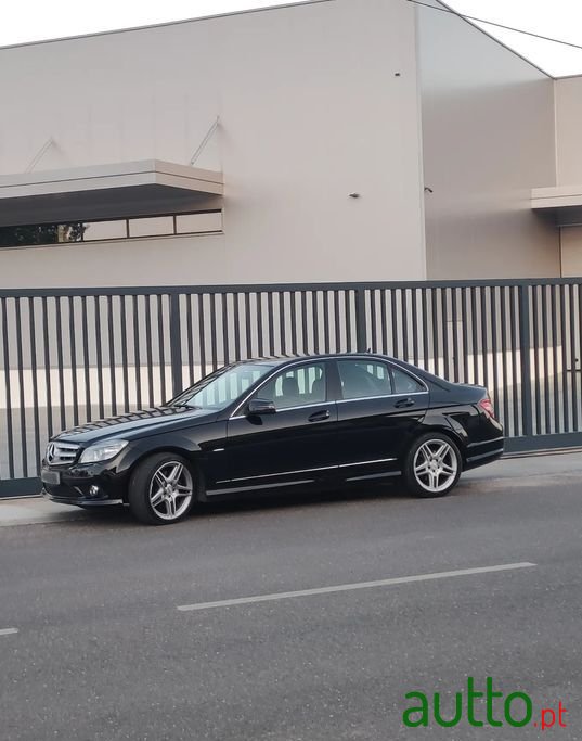 2008' Mercedes-Benz C-320 photo #6