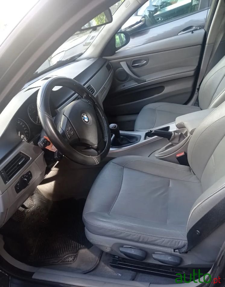 2005' BMW 320 photo #3