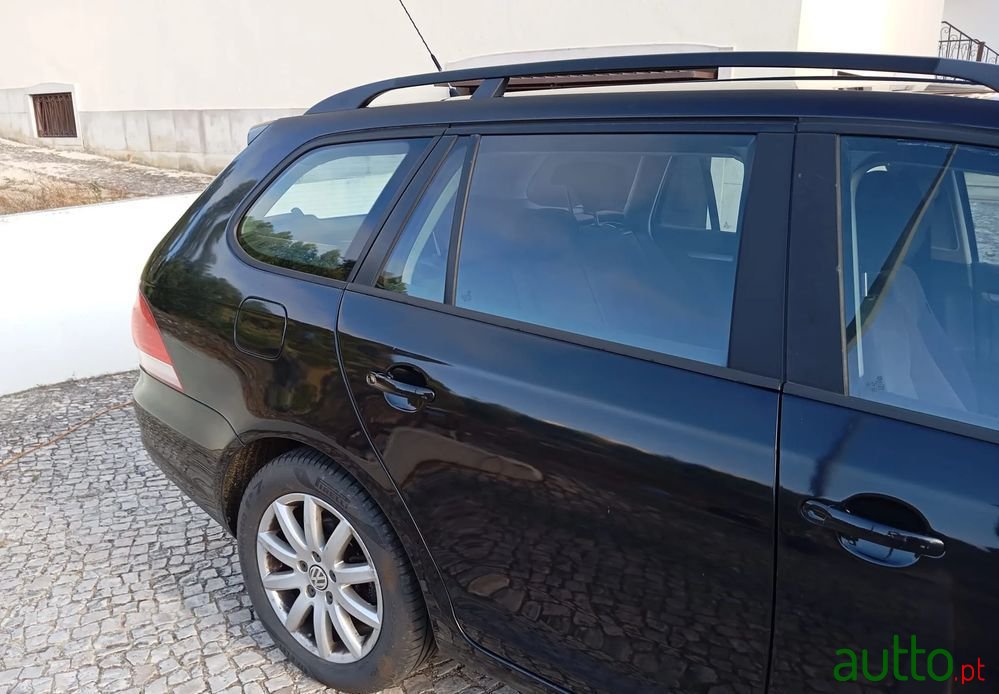 2007' Volkswagen Golf Variant photo #5