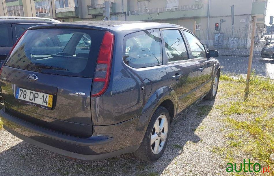 2007' Ford Focus photo #3