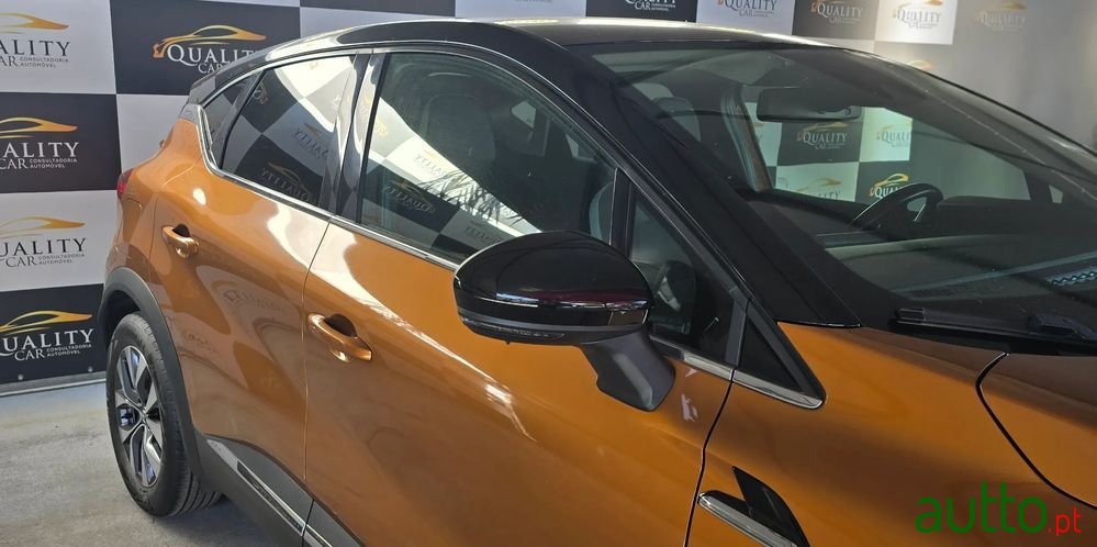 2020' Renault Captur photo #4