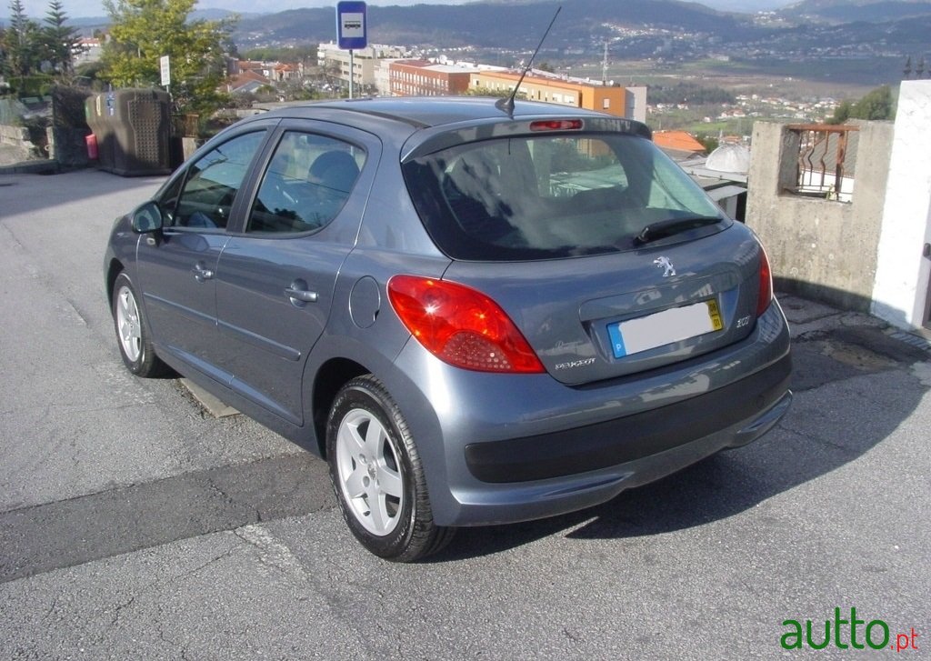 2008' Peugeot 207 HDI photo #3