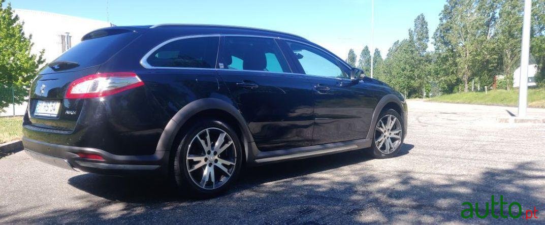 2013' Peugeot 508 RXH photo #2