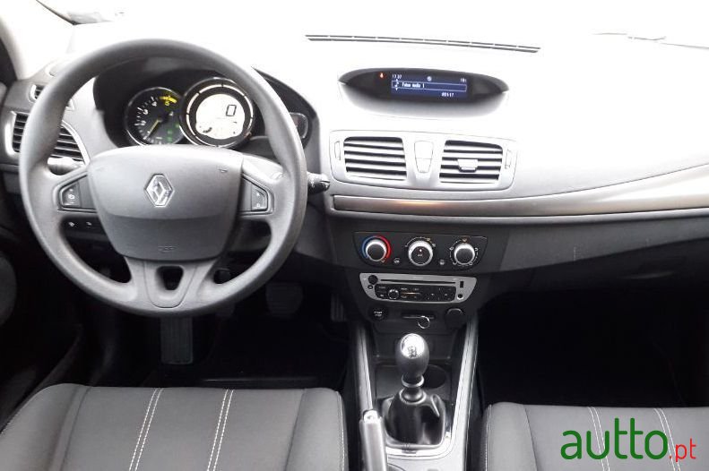 2015' Renault Megane photo #4