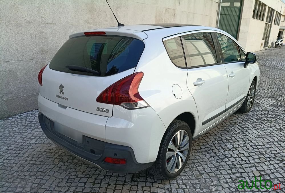 2014' Peugeot 3008 1.6 Hdi Allure photo #3