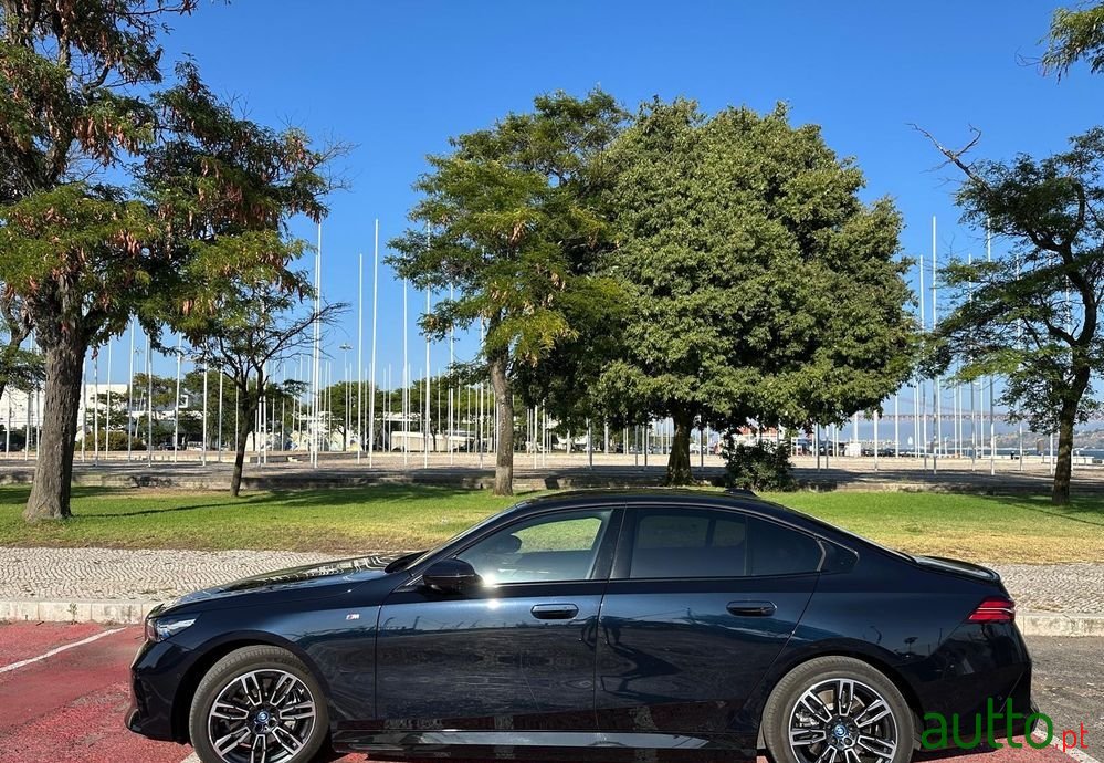 2023' BMW Série I photo #4