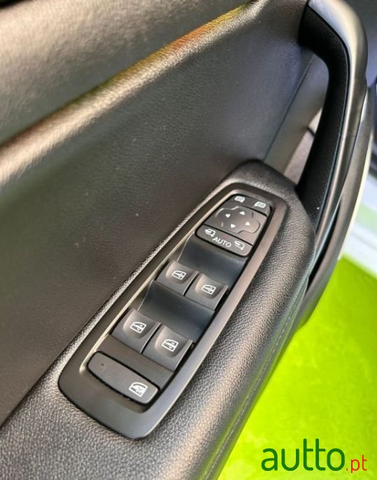 2018' Renault Megane Sport Tourer photo #6