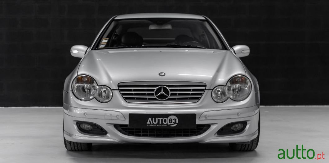 2007' Mercedes-Benz C-220 photo #2