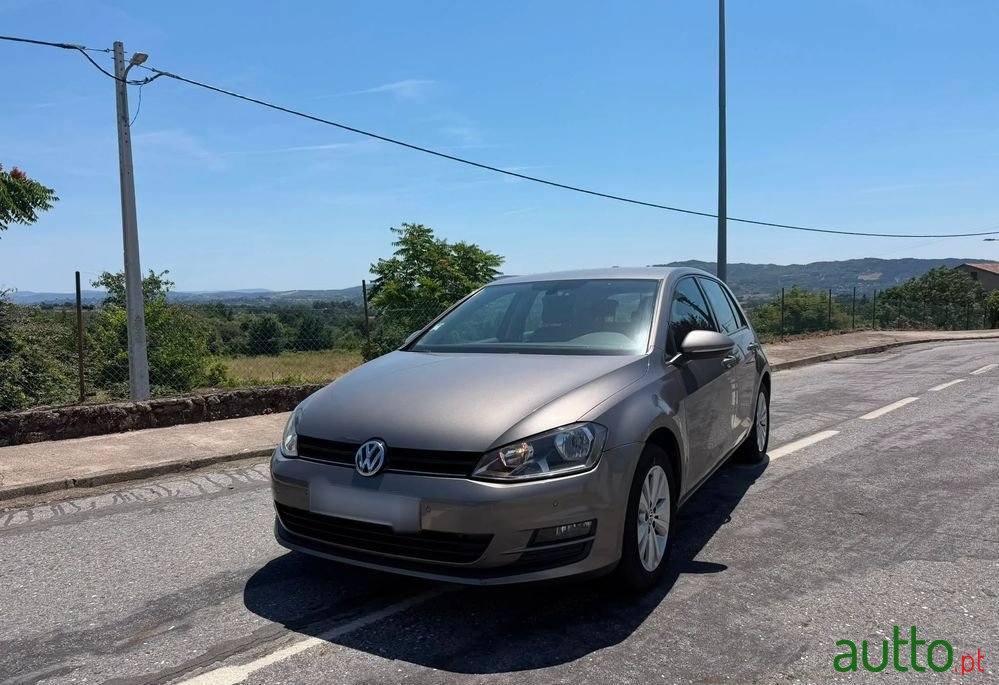 2016' Volkswagen Golf photo #1