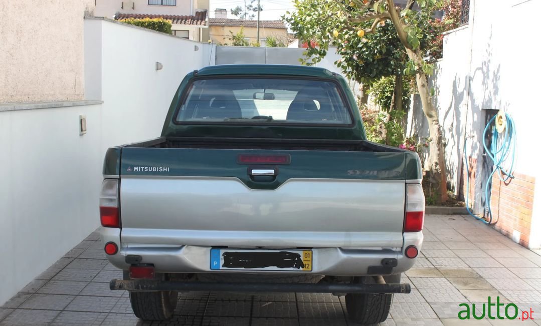2001' Mitsubishi L200 photo #4