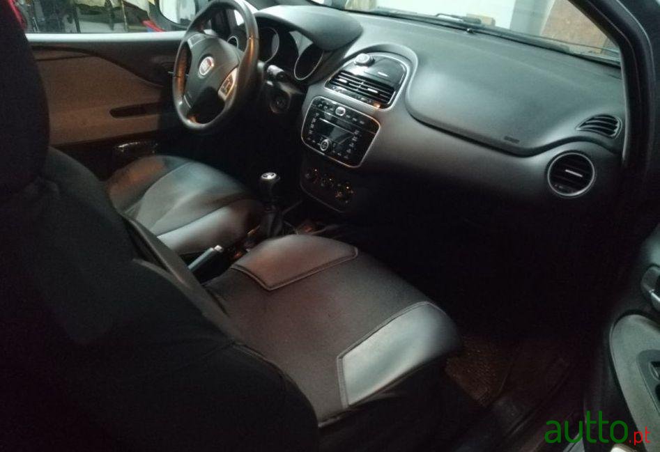 2010' Fiat Punto Evo Racing photo #1