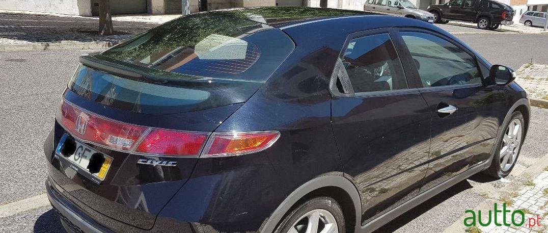 2008' Honda Civic 1.8 Sport photo #2