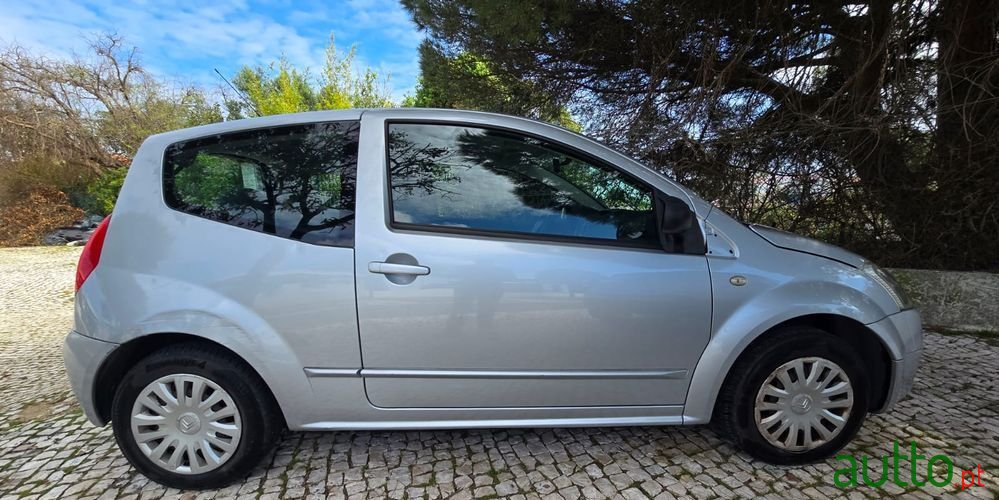 2007' Citroen C2 1.1 photo #4