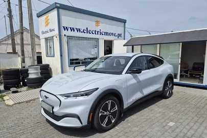 2024' Ford Mustang Mach-E