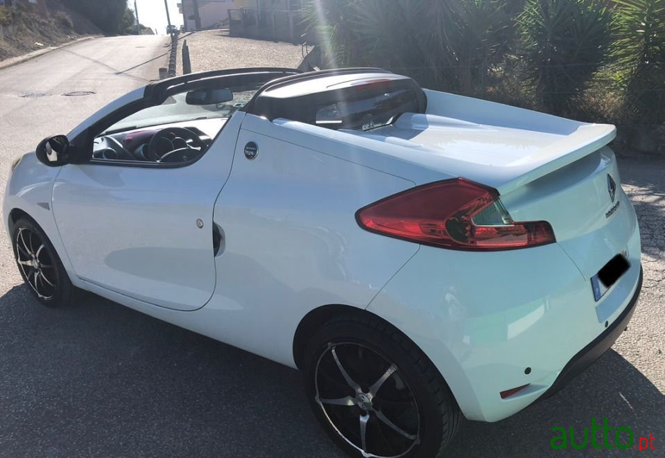 2011' Renault Wind photo #2