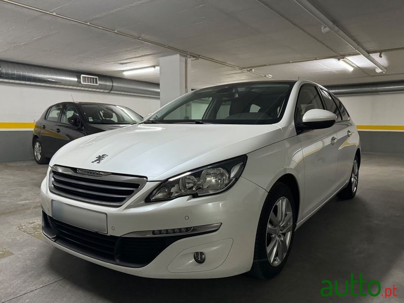 2015' Peugeot 308 Sw photo #3