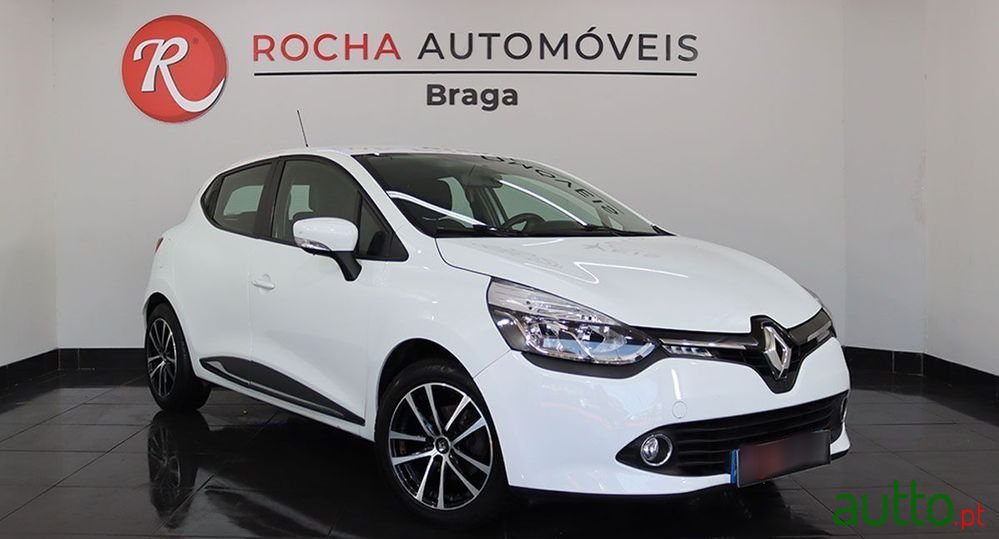 2015' Renault Clio photo #3