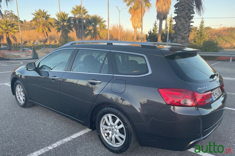 2009' Honda Accord Tourer photo #3