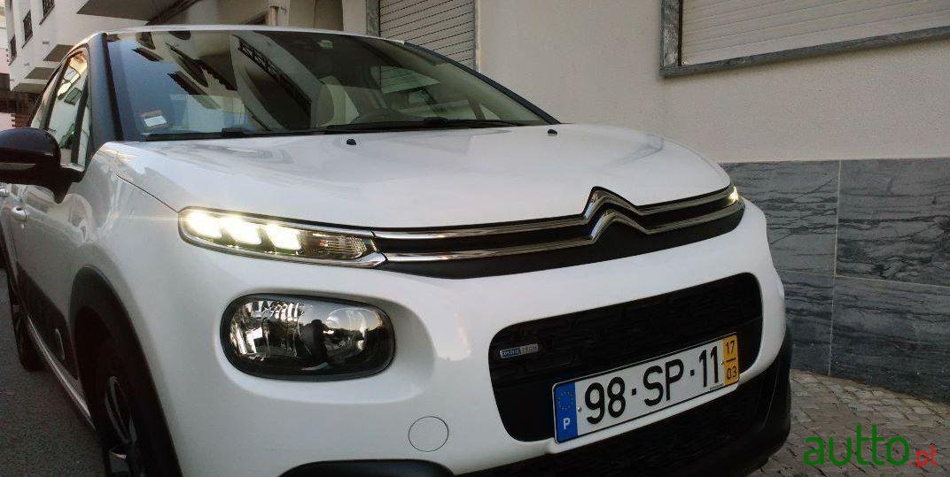 2017' Citroen C3 Puretech photo #2