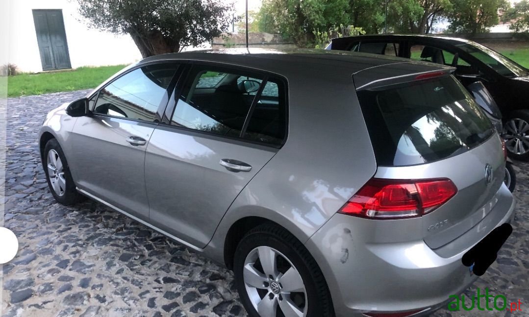 2014' Volkswagen Golf photo #2