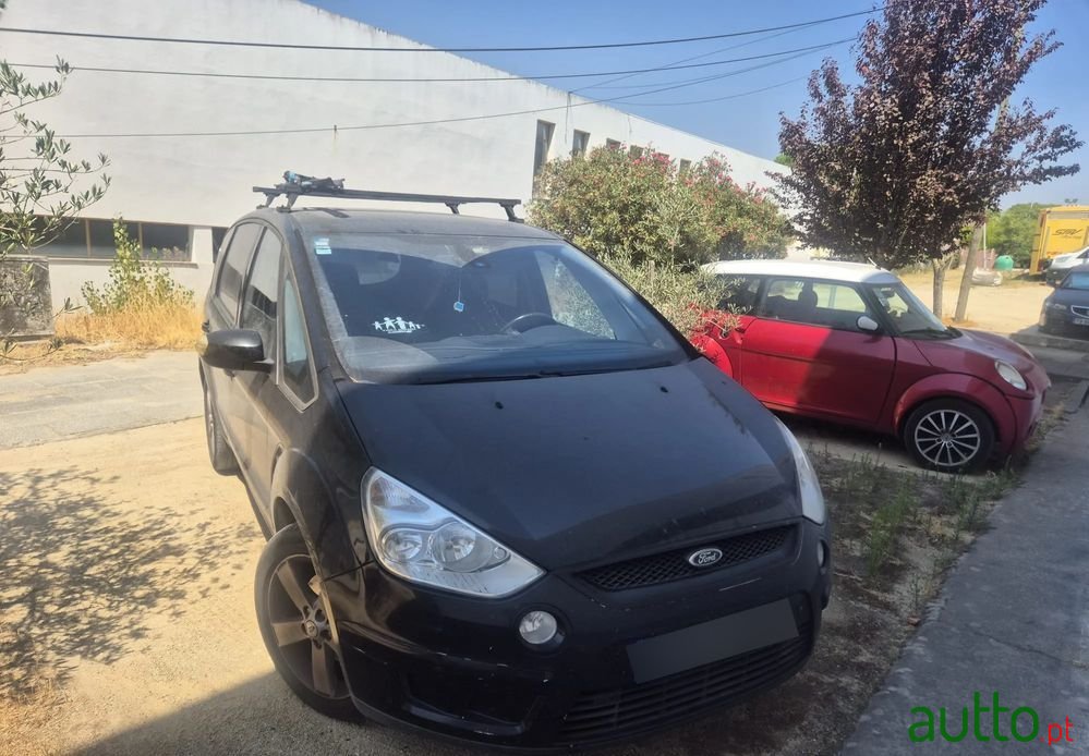 2008' Ford S-Max photo #1