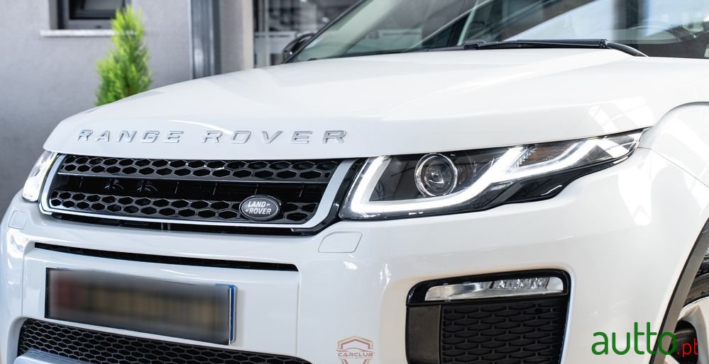 2017' Land Rover Range Rover Evoque photo #2