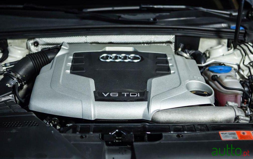 2010' Audi A5 Cabrio photo #3