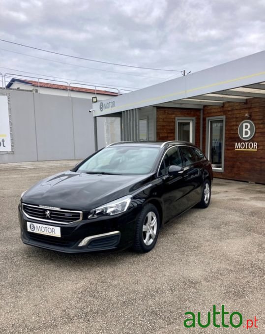 2015' Peugeot 508 Sw photo #1