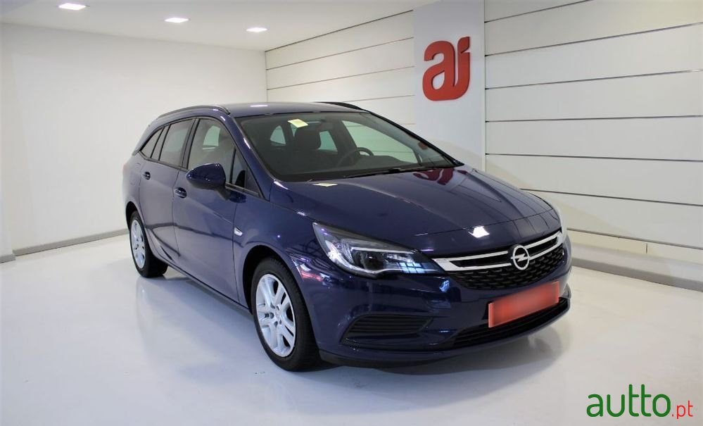 2018' Opel Astra Sports Tourer photo #6