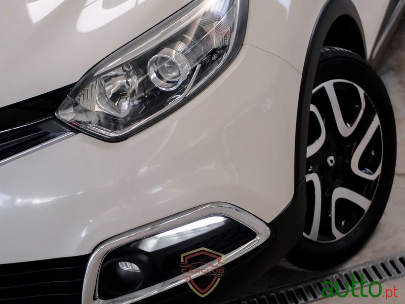 2015' Renault Captur photo #2