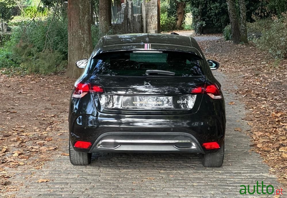 2017' DS Automobiles Ds4 photo #5