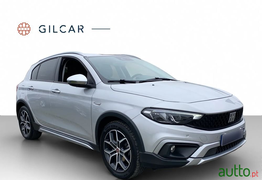 2021' Fiat Tipo Cross photo #2