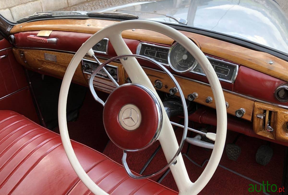 1980' Mercedes-Benz photo #2