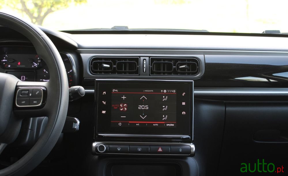 2022' Citroen C3 photo #4