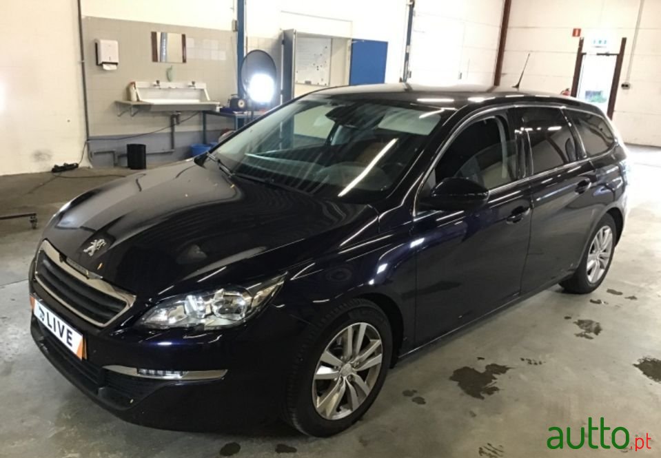 2015' Peugeot 308 Sw photo #1