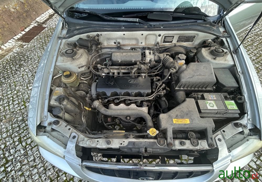 2003' Hyundai Accent 1.3I Gls photo #5