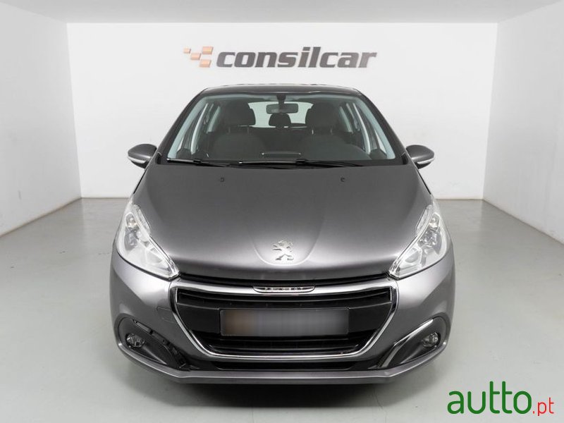 2019' Peugeot 208 1.2 Puretech Access photo #2