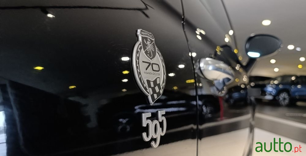 2020' Fiat 595 Abarth photo #4