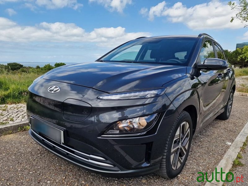 2022' Hyundai Kauai Premium photo #1