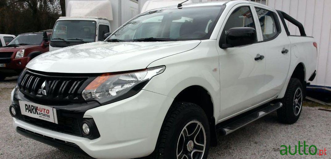 2015' Mitsubishi L200 photo #4