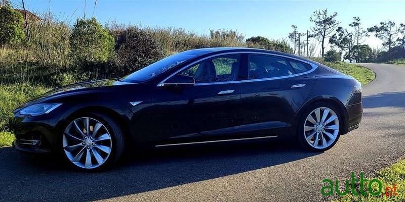2014' Tesla Model S Standard photo #6
