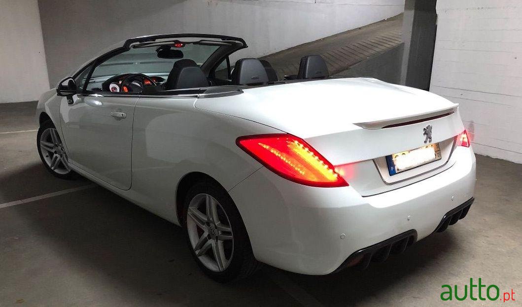 2010' Peugeot 308 photo #1