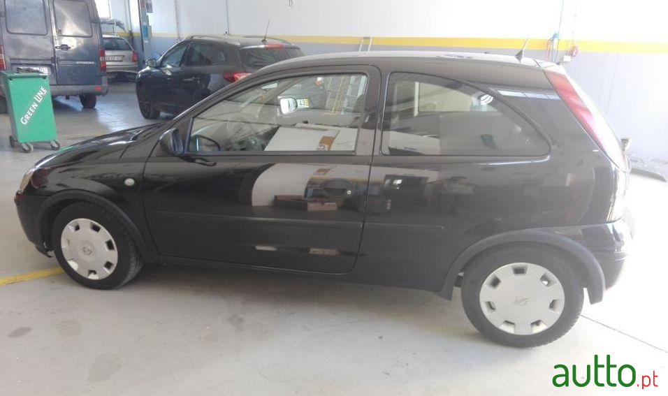 2005' Opel Corsa 1.3 Cdti photo #2