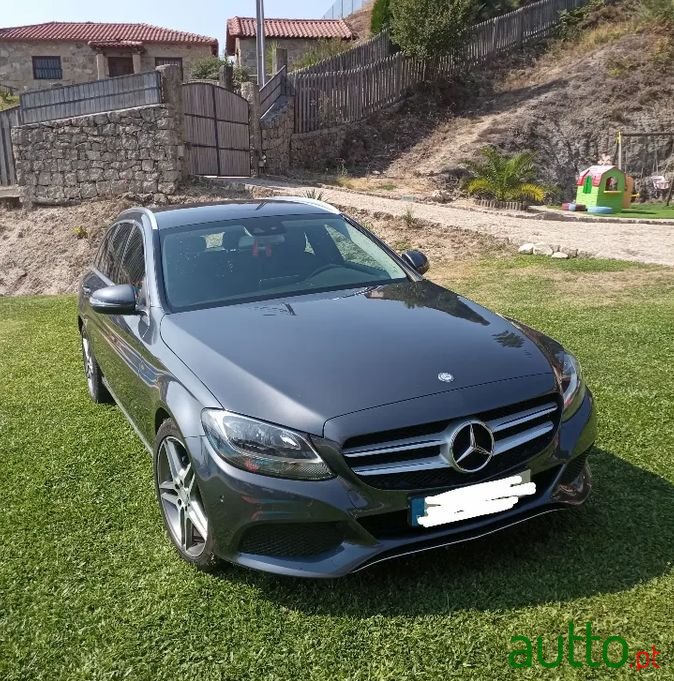 2015' Mercedes-Benz C-220 photo #1