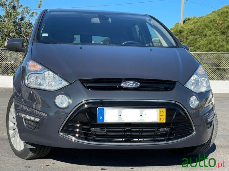2015' Ford S-Max photo #3