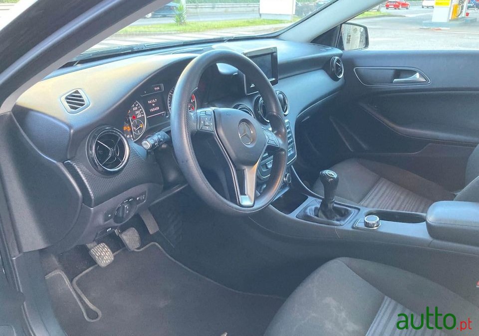 2016' Mercedes-Benz A-Class photo #2