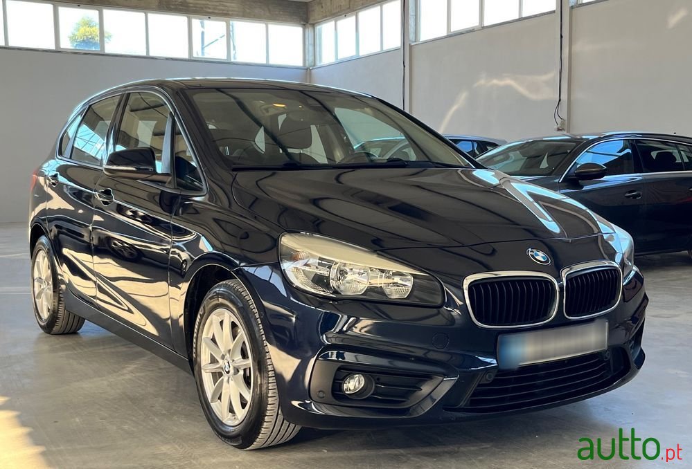 2015' BMW Série 2 D Advantage photo #1
