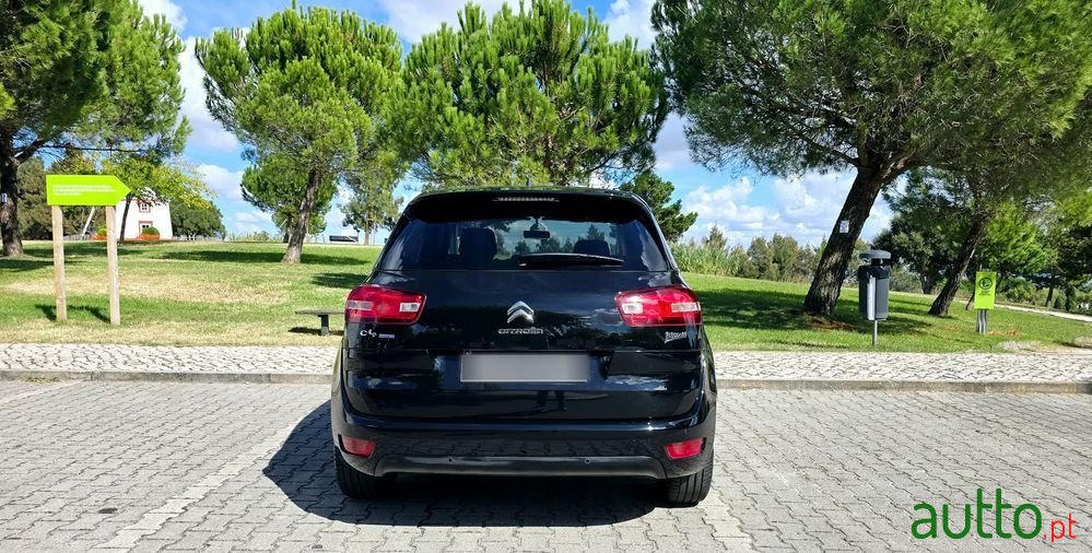 2016' Citroen C4 Picasso photo #5